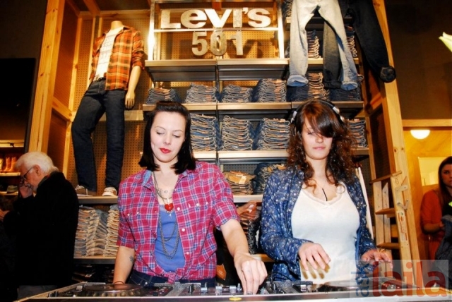 levi's store colaba