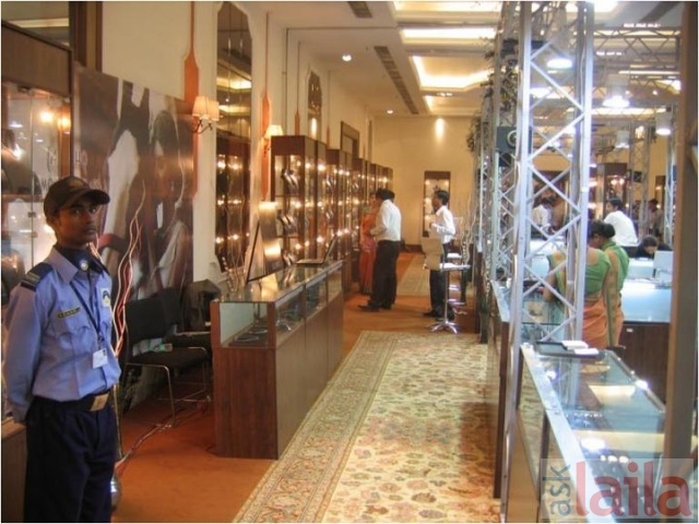 Tanishq showroom in connaught on sale place