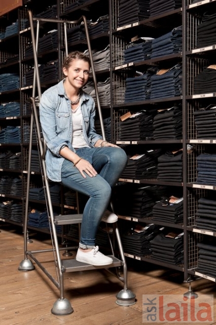 levi's store anna nagar