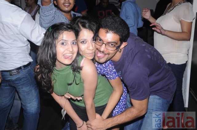 Lounge deals in delhi